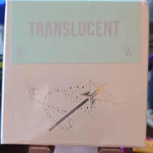 Jeffree Star Translucent Setting Powder